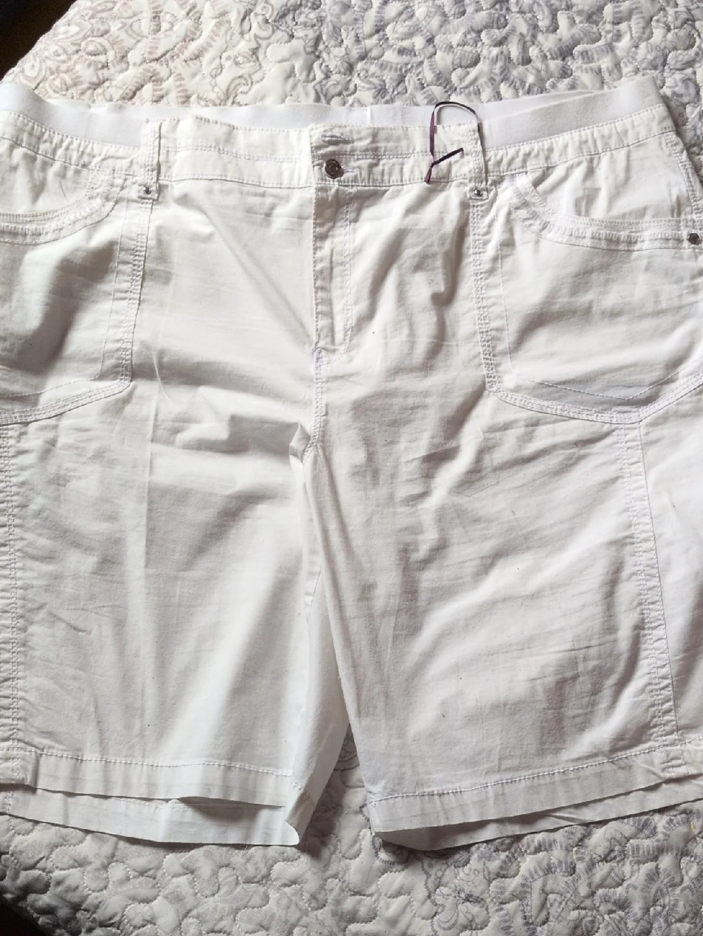 Gloria Vanderbilt White Women's Shorts - Picture 1 of 7